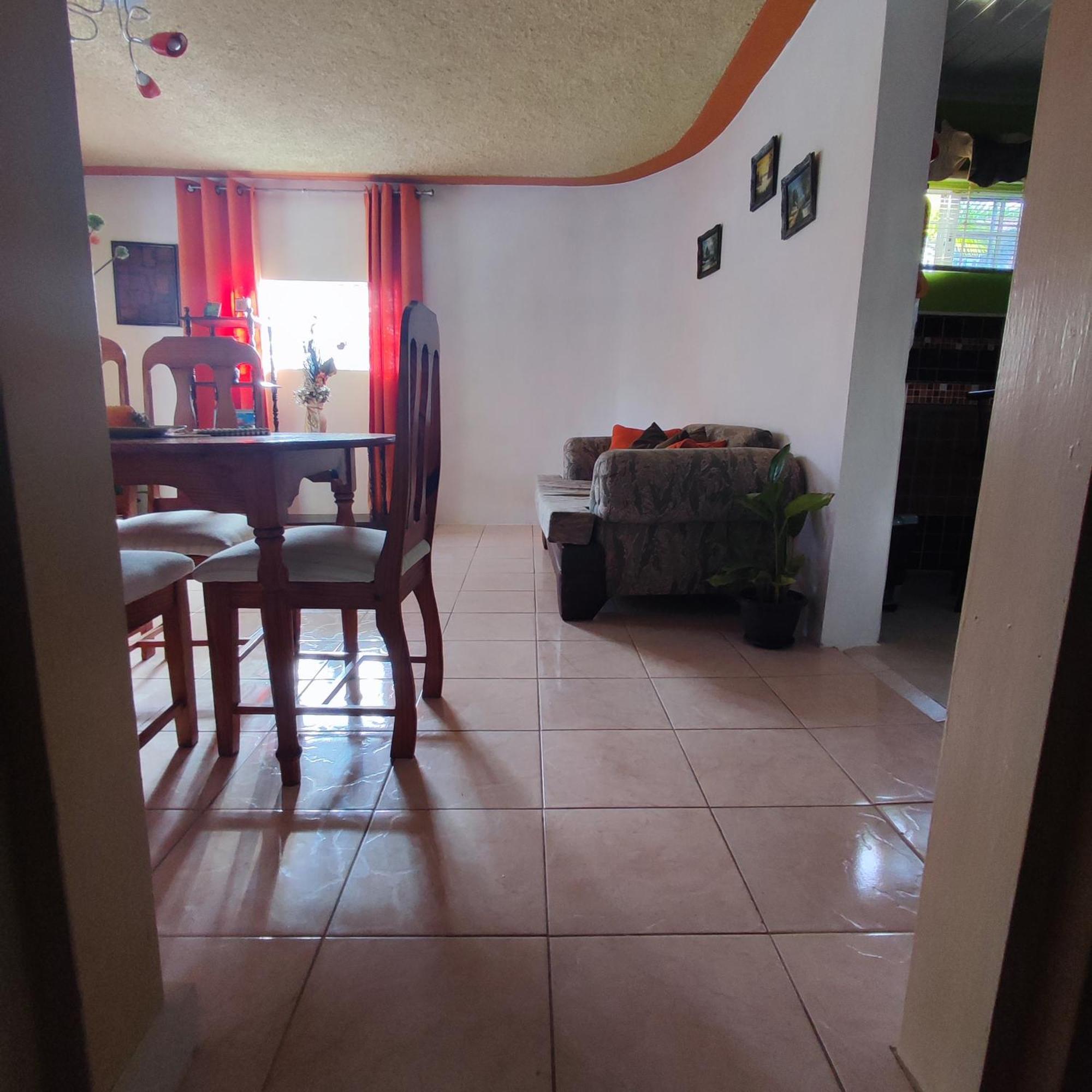 Gables Vacation Rentals With Private Gated Parking Onsite Knockpatrick المظهر الخارجي الصورة